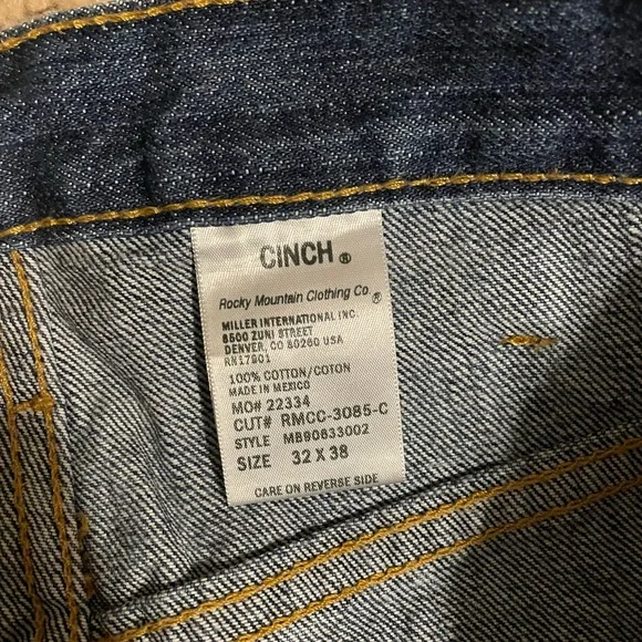 Cinch Black Label Mens jeans. Size 32x38. Like new - Picture 4 of 4